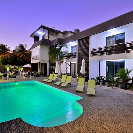 West Palm Inn Flic en Flac ภายนอก รูปภาพ