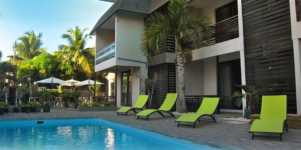 West Palm Inn Flic en Flac ภายนอก รูปภาพ