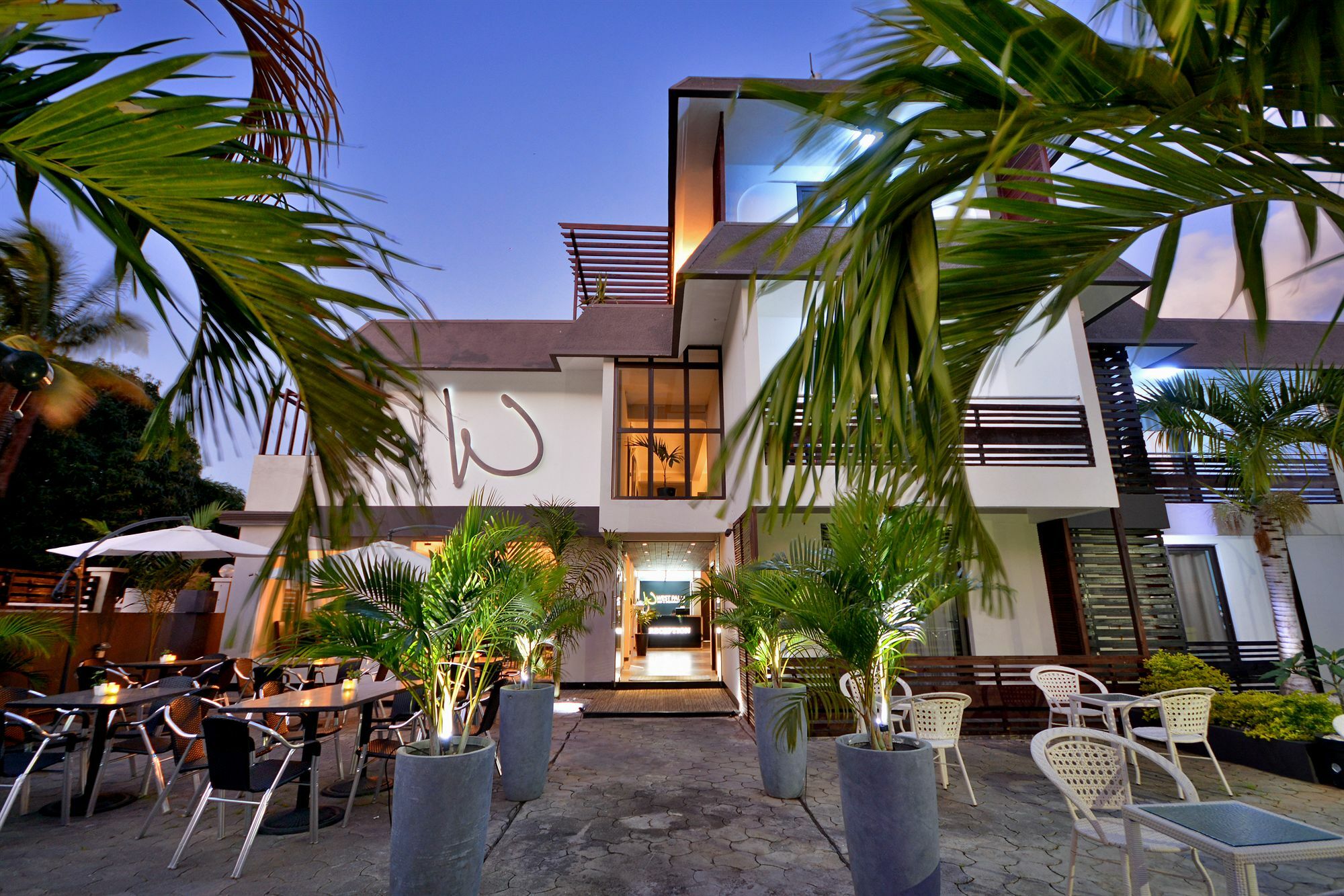 West Palm Inn Flic en Flac ภายนอก รูปภาพ